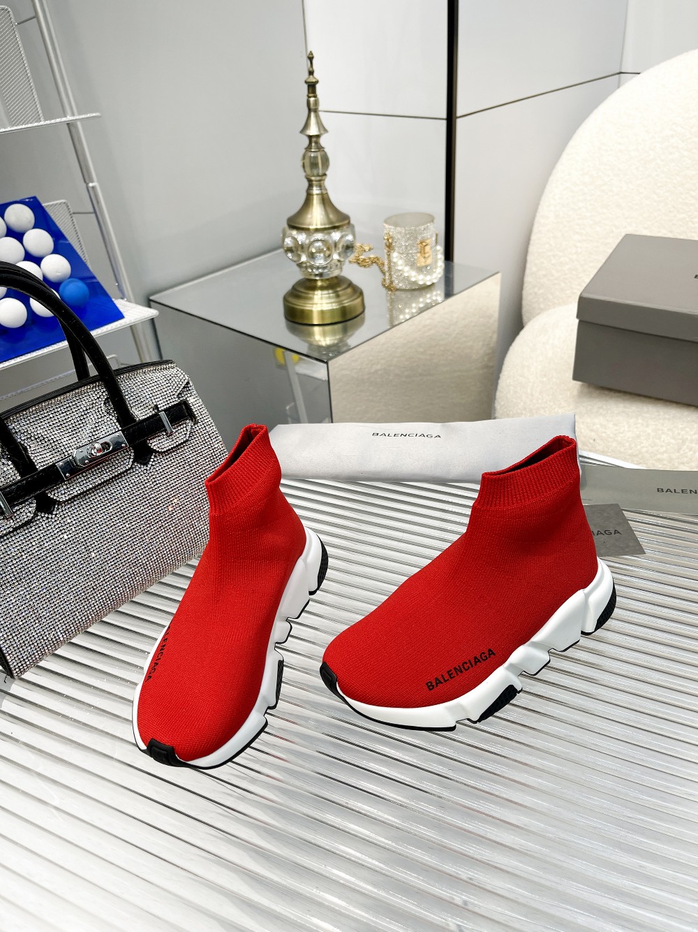 Children's shoes child